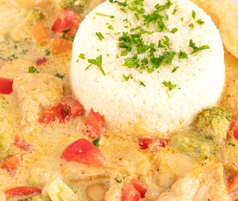 Keto Coconut Chicken Curry