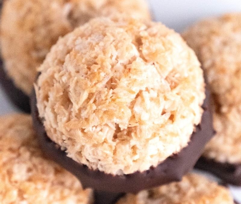 Keto Coconut Macaroons