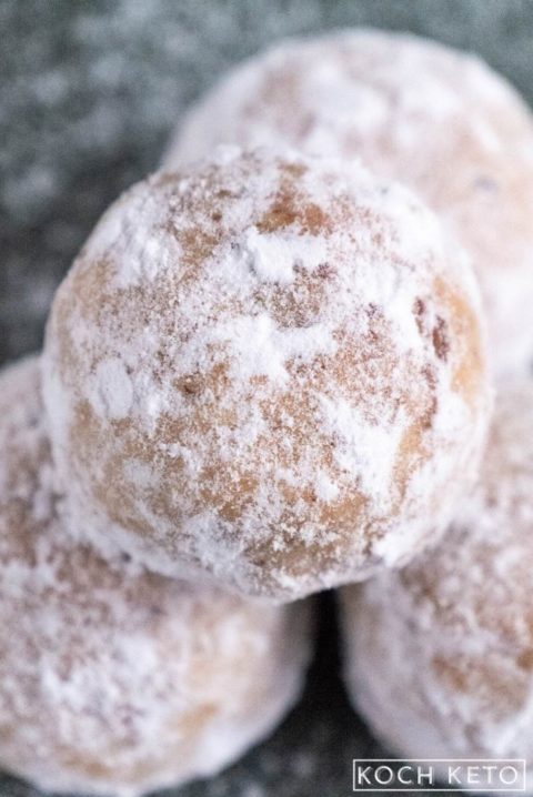 Easy Low Carb Pecan Snowball Cookies | Koch Keto