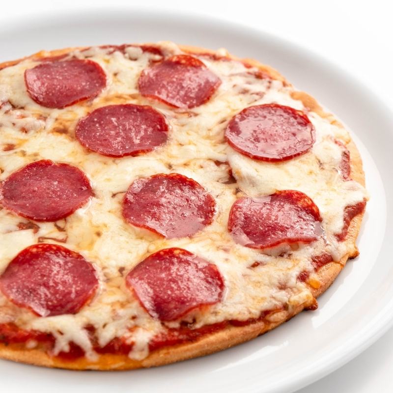 Keto Pepperoni Pizza Mobile Featured Image