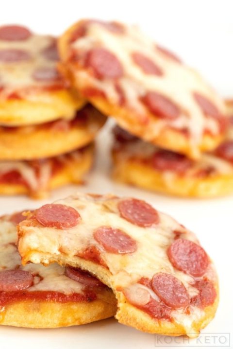 Healthy Keto Mini Pepperoni Pizzas Recipe